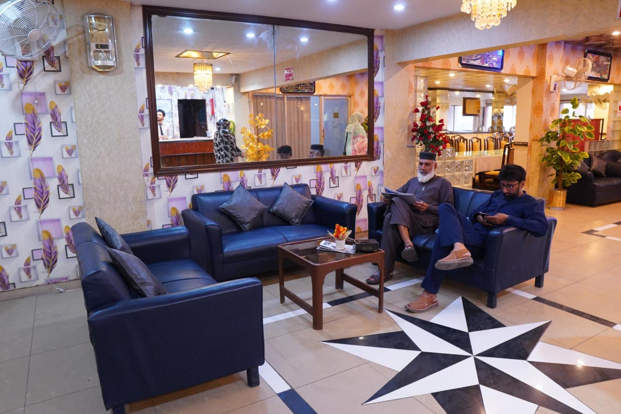 National Hotel Lahore Extérieur photo