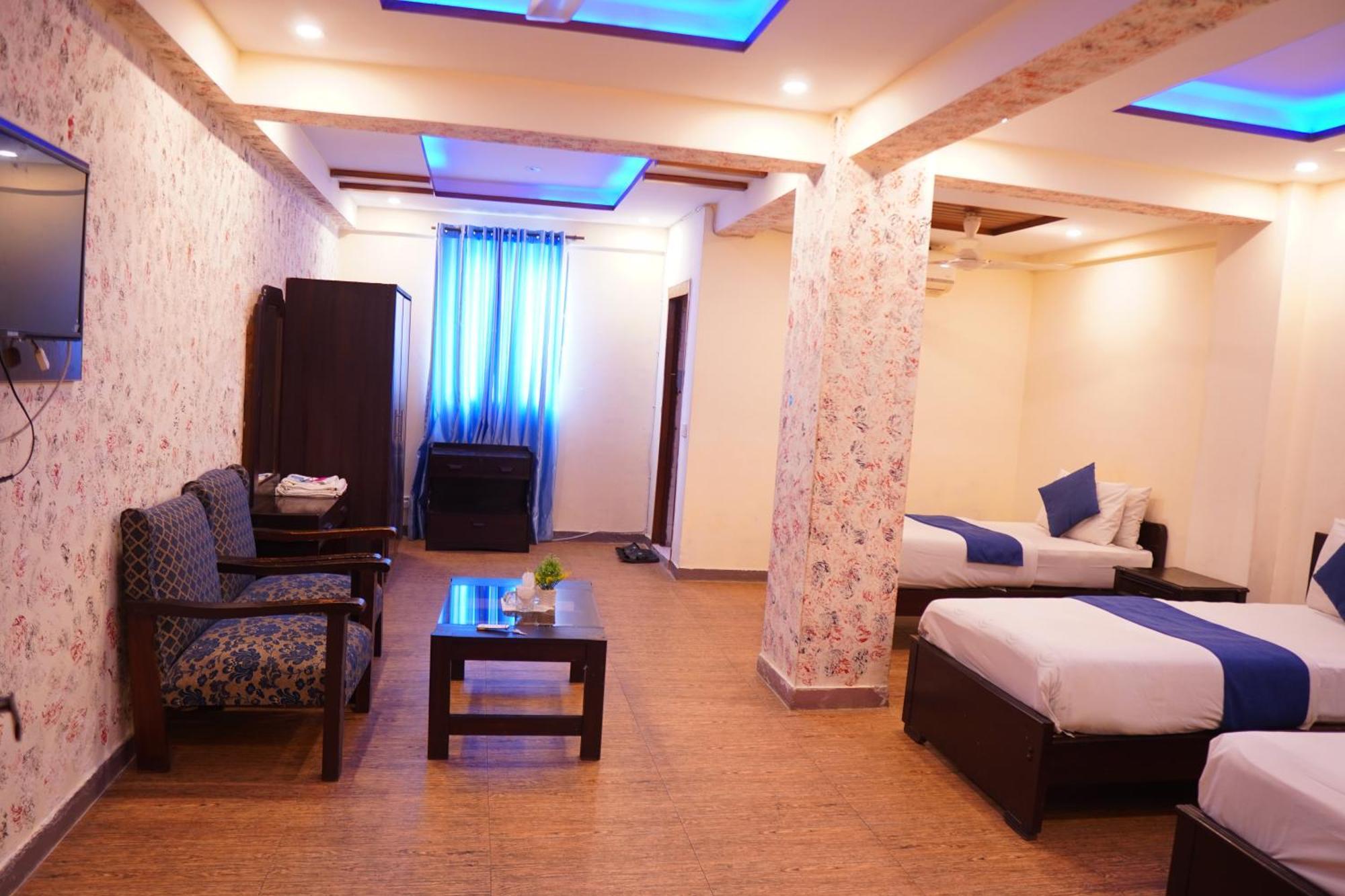 National Hotel Lahore Extérieur photo